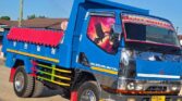 Mitsubishi Canter 2002 for Sale in Dar es Salaam