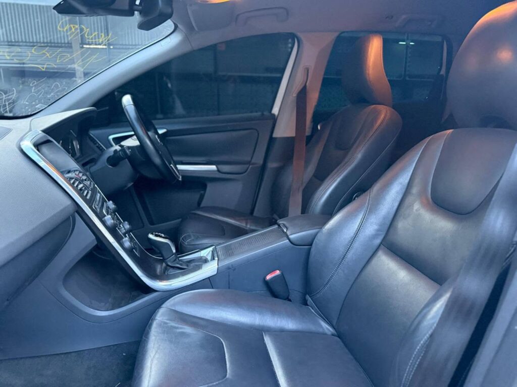 Buy Volvo XC60 2015 for Sale in Dar es Salaam