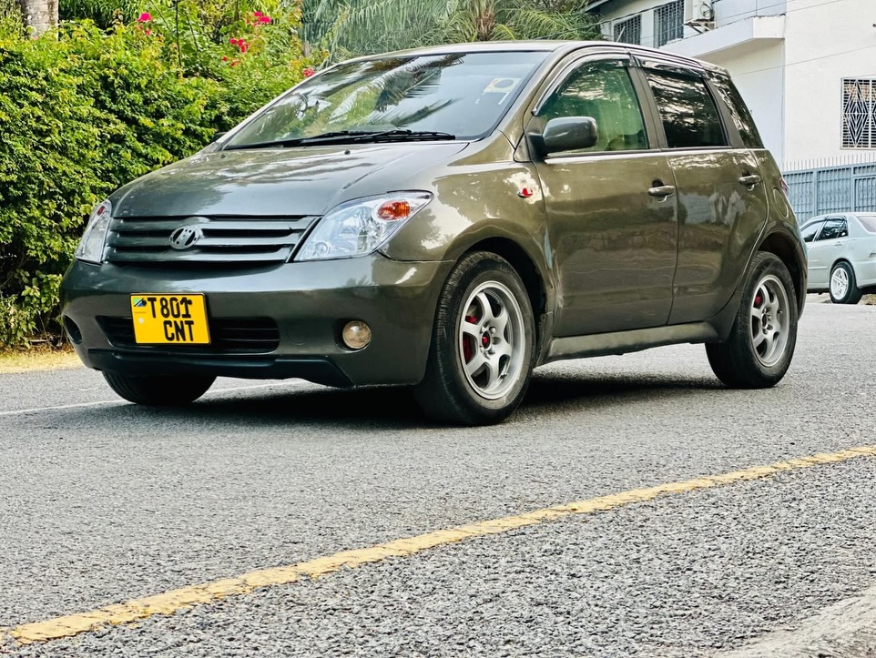 Buy Toyota IST 2005 for Sale in Mwanza