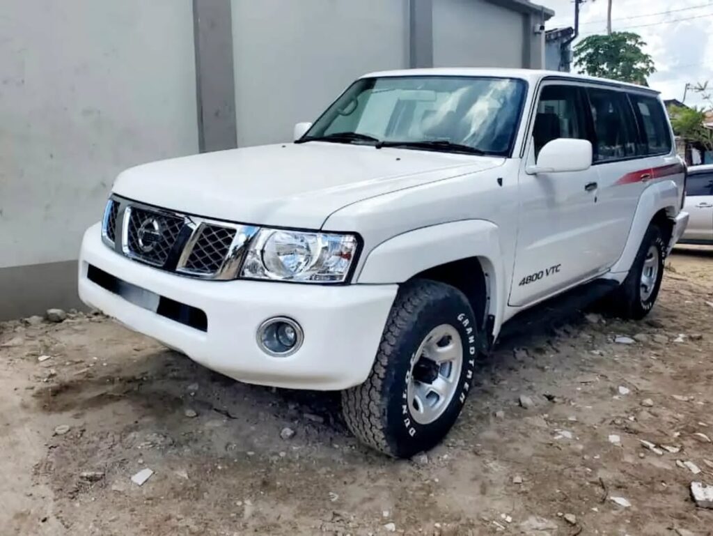 Nissan Patrol 2008 Inauzwa Dar es Salaam Tanzania