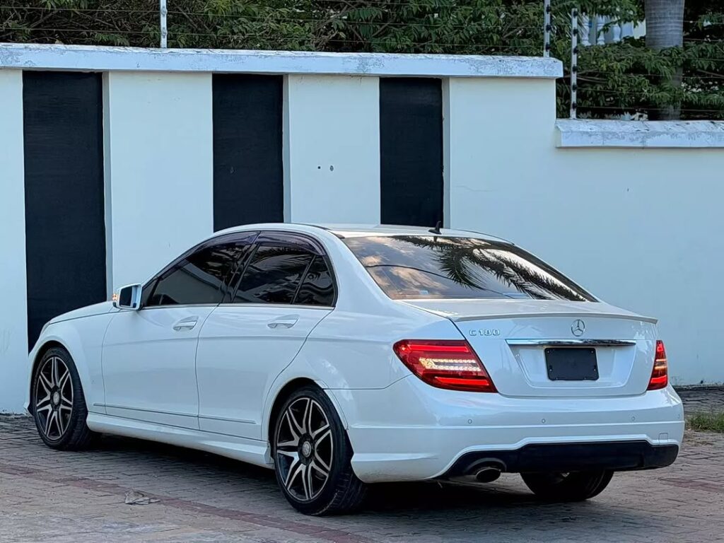 Price Benz C-Class 2013 for Sale in Dar es Salaam