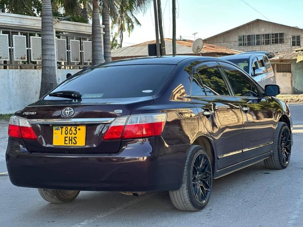 Price Toyota Premio 2009 for Sale in Dar es Salaam