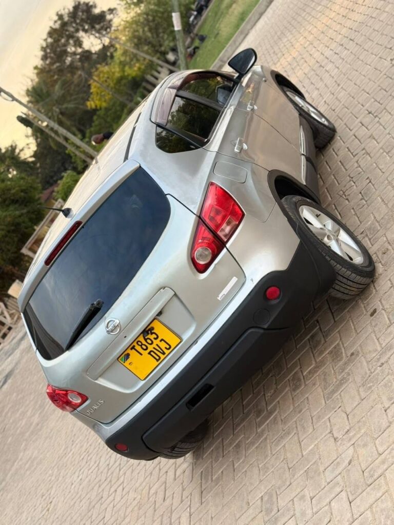 Magari Used Nissan Dualis 2008 Dar es Salaam Tanzania