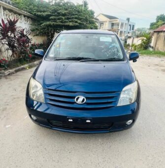 Bei Ya Toyota IST 2005 Sokoni Dar es Salaam Tanzania