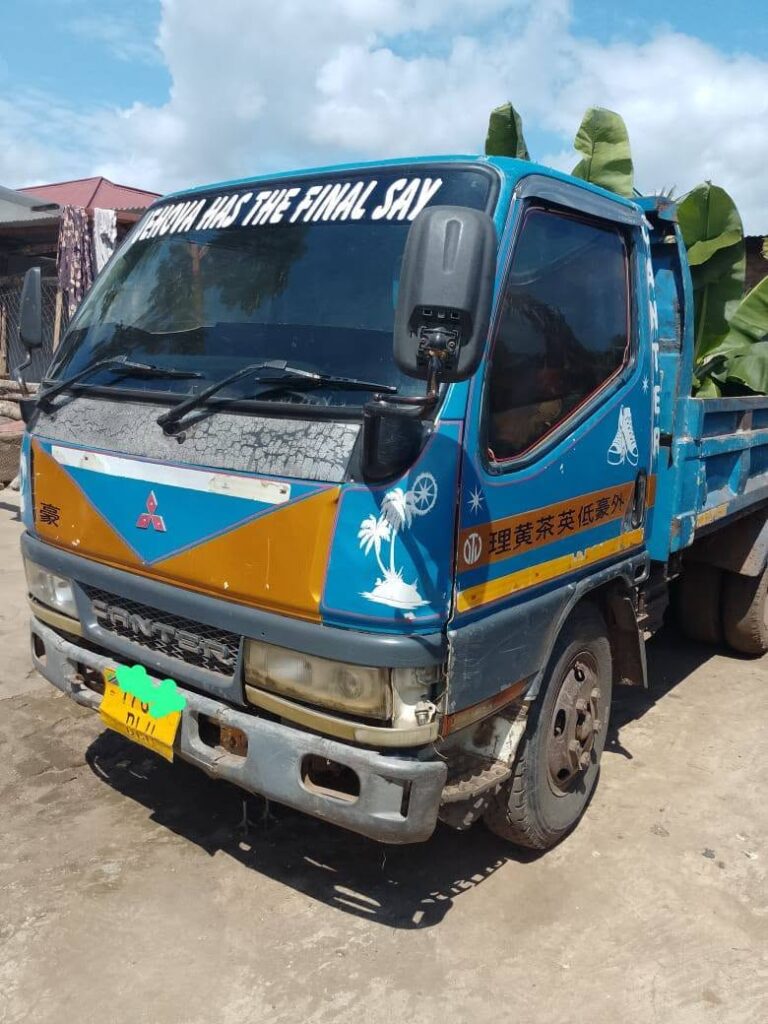 Mitsubishi Canter 2005 for Sale in Dar es Salaam