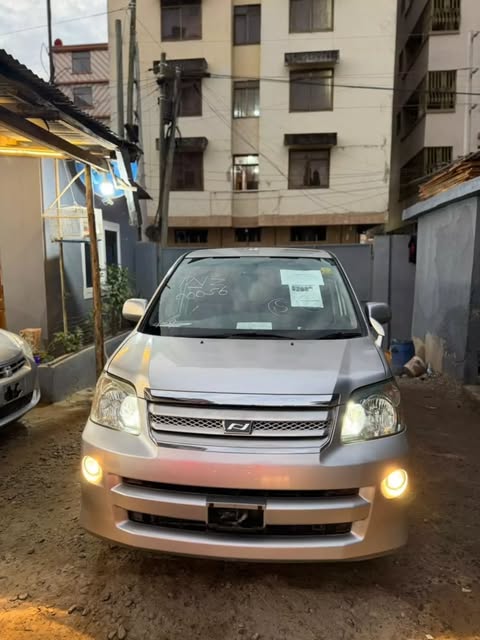 Bei ya Toyota Noah 2007 Sokoni Dar es Salaam Tanzania