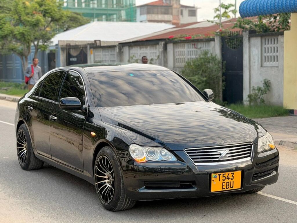 Toyota Mark X bei poa sokoni Dar es Salaam Tanzania