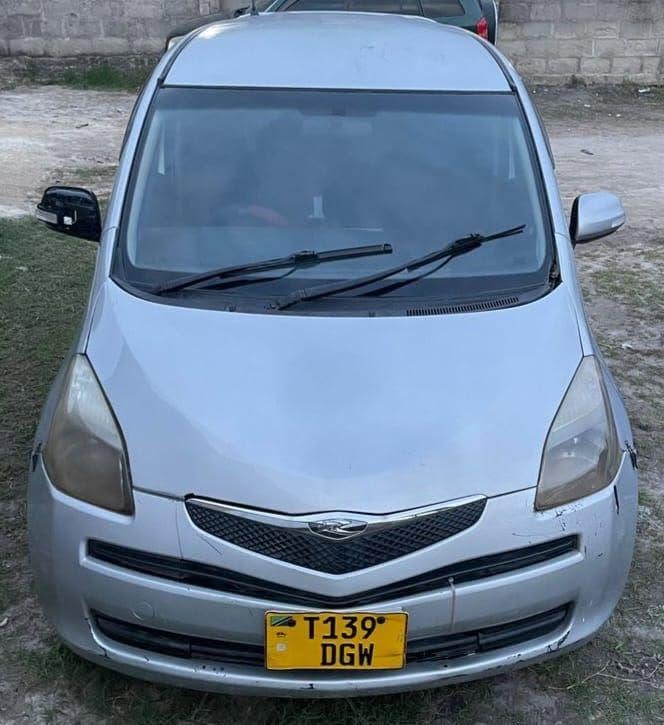 Magari Ractis 2007 lipo Dar es Salaam