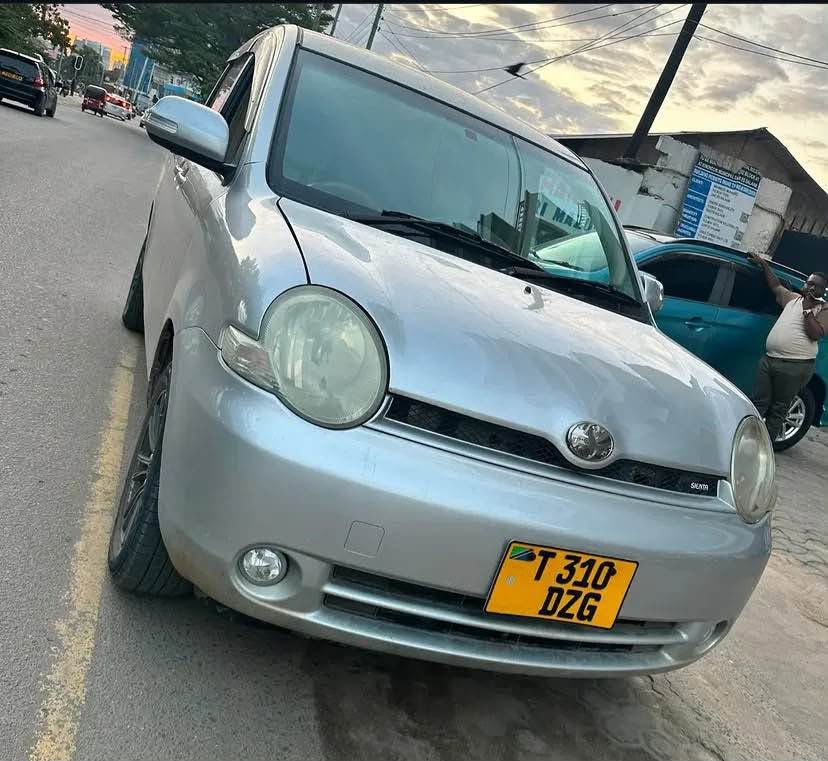 Magari Sienta 2008 lipo Dar es Salaam