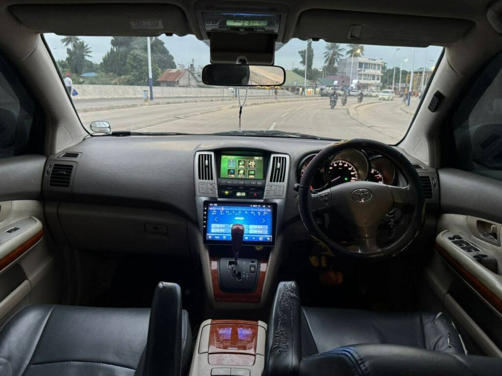 Toyota Harrier bei poa sokoni Dar es Salaam Tanzania