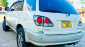 Toyota Harrier bei poa sokoni Dar es Salaam Tanzania