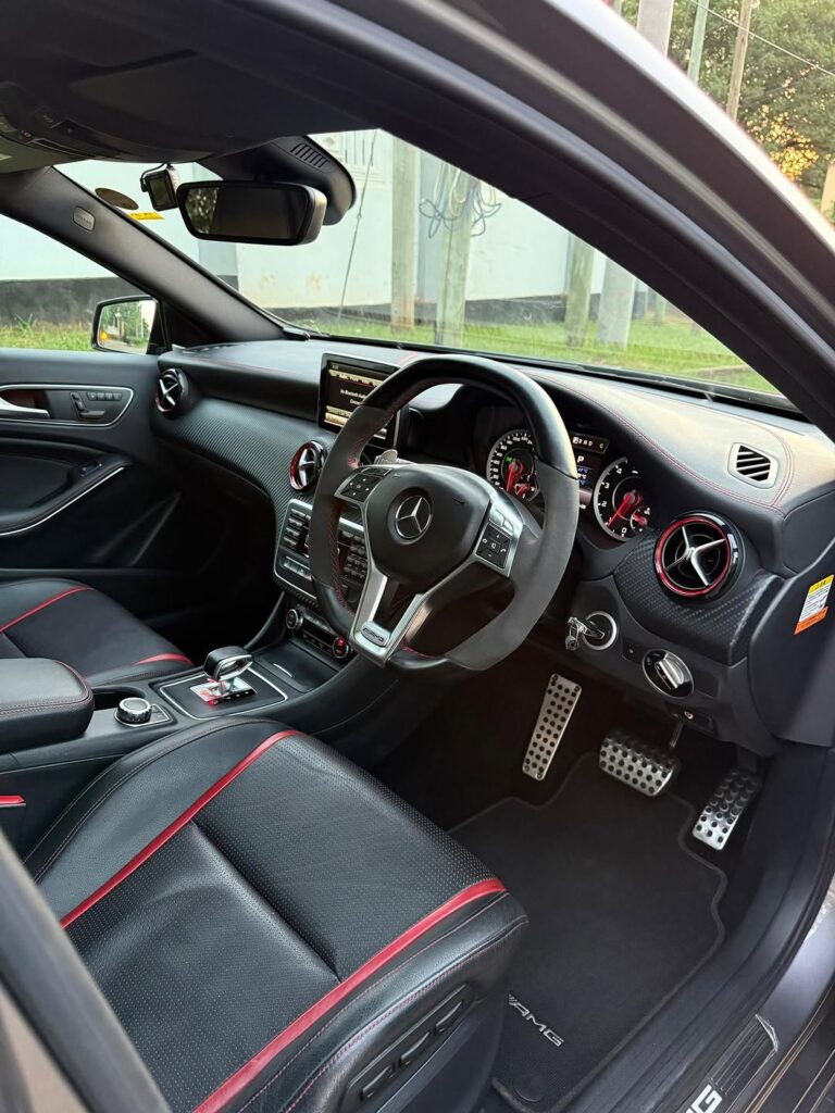 Benz A-Class bei poa sokoni Dar es Salaam Tanzania