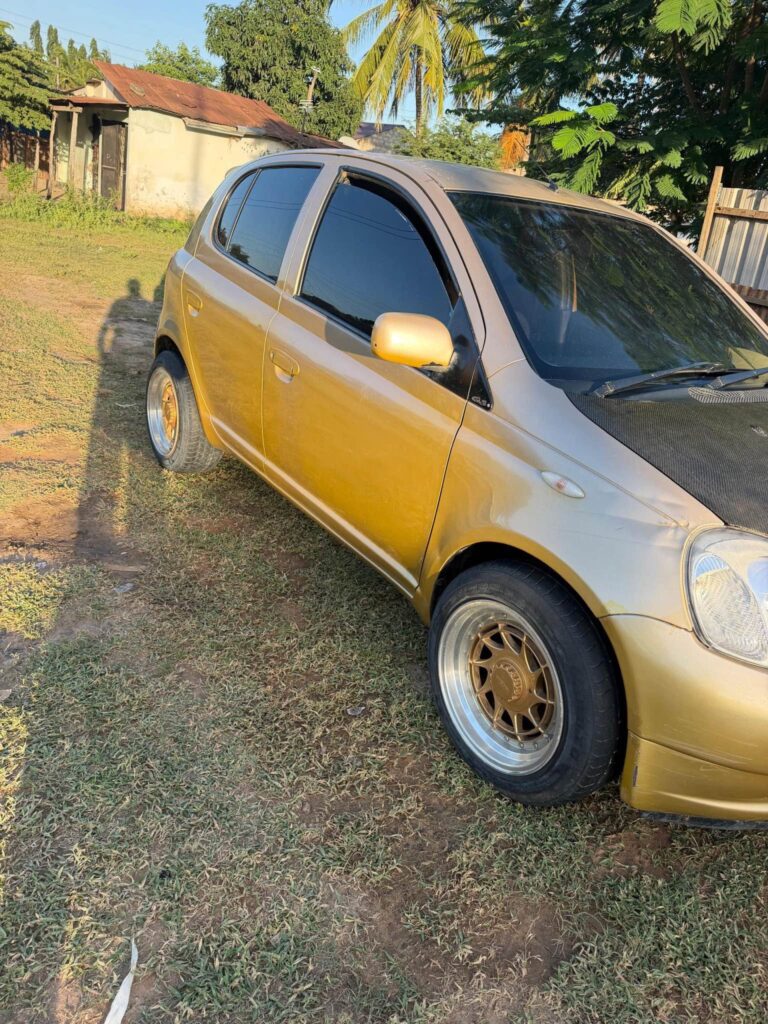 Magari Used Toyota Vitz 2002 Dar es Salaam Tanzania