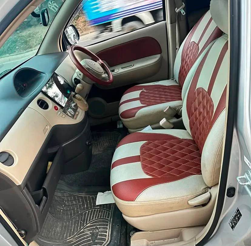 Magari Sokoni Toyota Sienta ya Bei Poa 2008