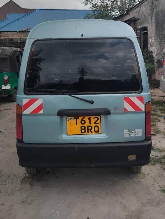 Magari Hijet 1995 lipo Dar es Salaam