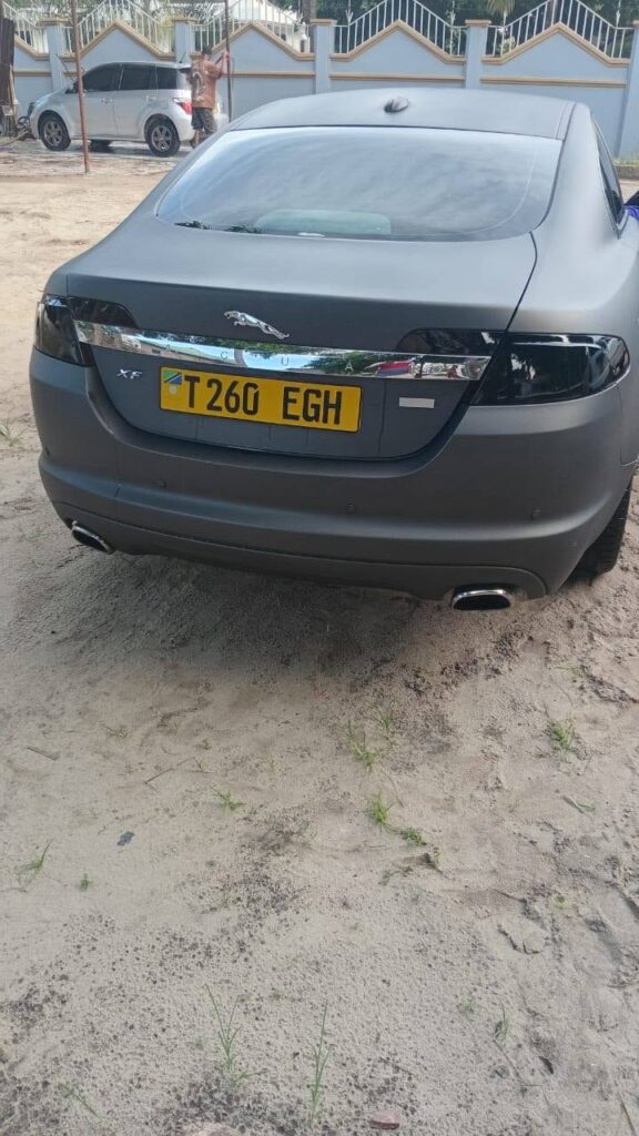 Magari Used Jaguar XF 2011 Dar es Salaam Tanzania