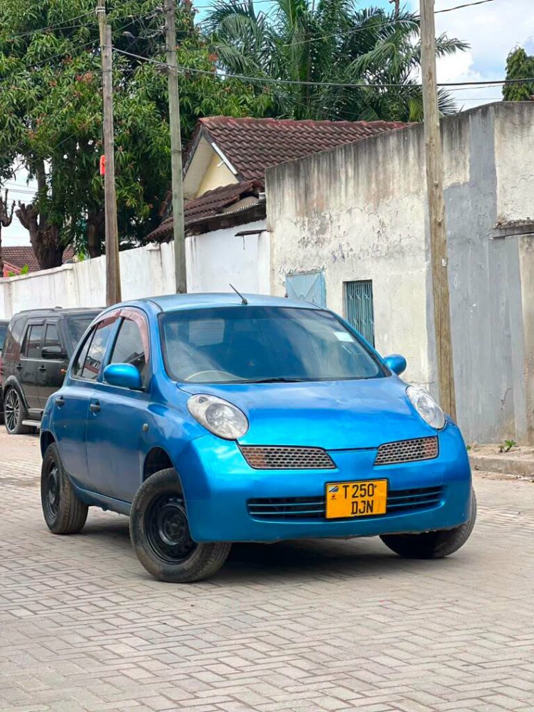 Nissan March 2006 for Sale in Njombe