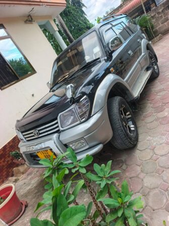 Bei Ya Toyota Land Cruiser Prado 2000 Sokoni Dar es Salaam Tanzania