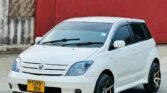 Magari Sokoni Toyota IST ya Bei Poa 2005