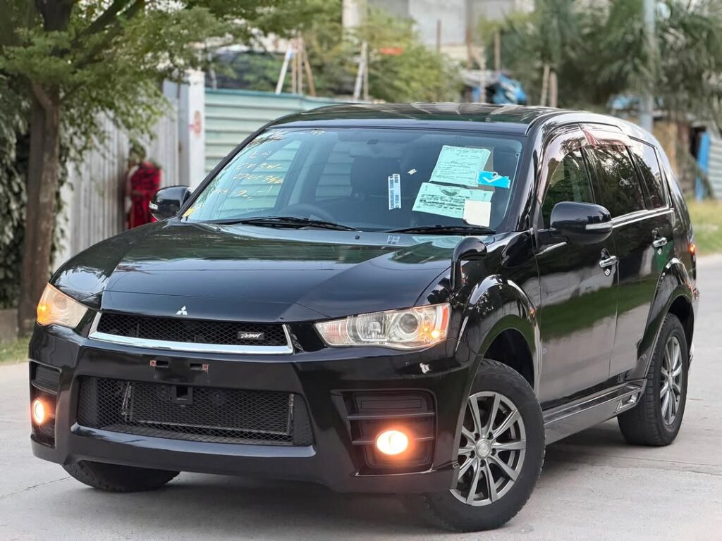 Buy Mitsubishi Outlander 2011 for Sale in Dar es Salaam