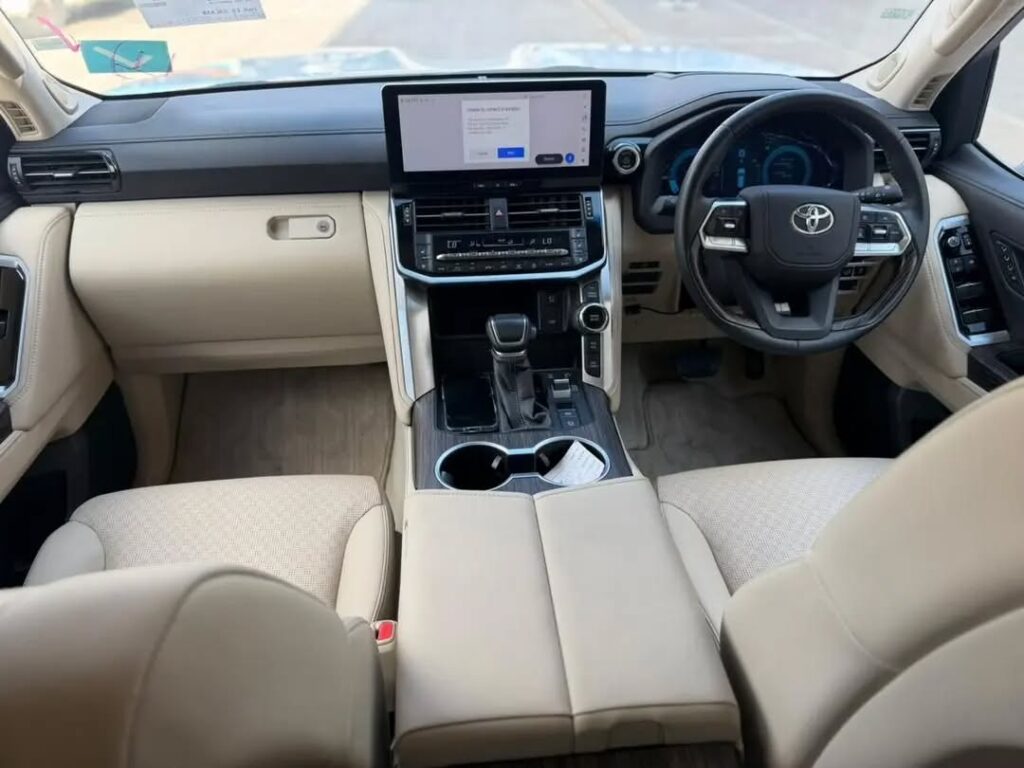 Toyota Land Cruiser 300 Series 2025 for Sale in Dar es Salaam
