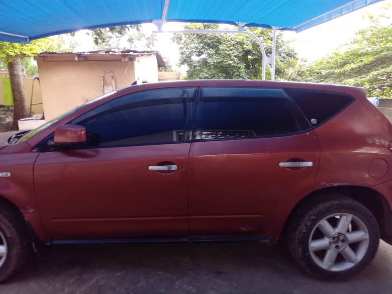 Magari Sokoni Nissan Murano ya Bei Poa 2005