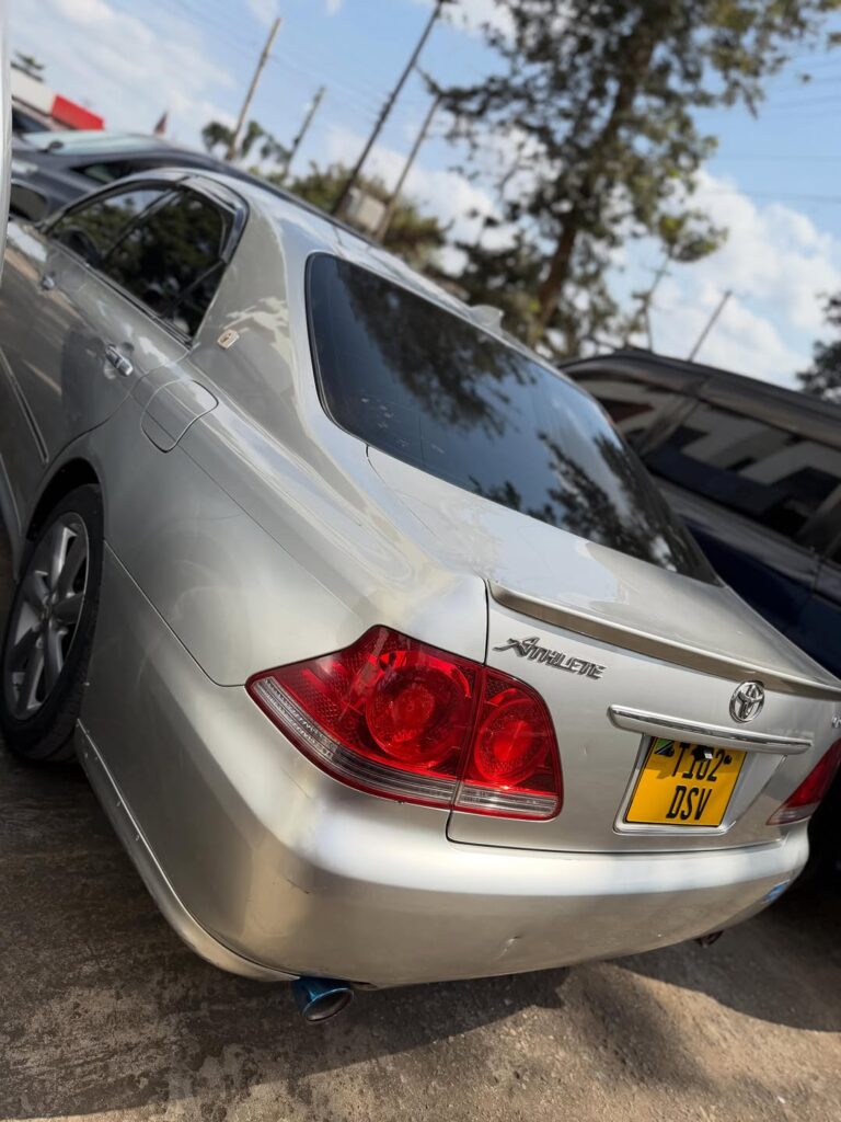 Price Of Toyota Crown 2006 for Sale in Tanzania