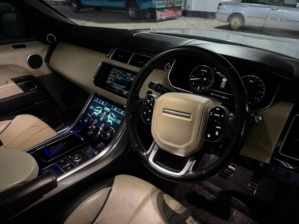 Land Rover Range Rover Sport 2016 Inauzwa Dar es Salaam Tanzania