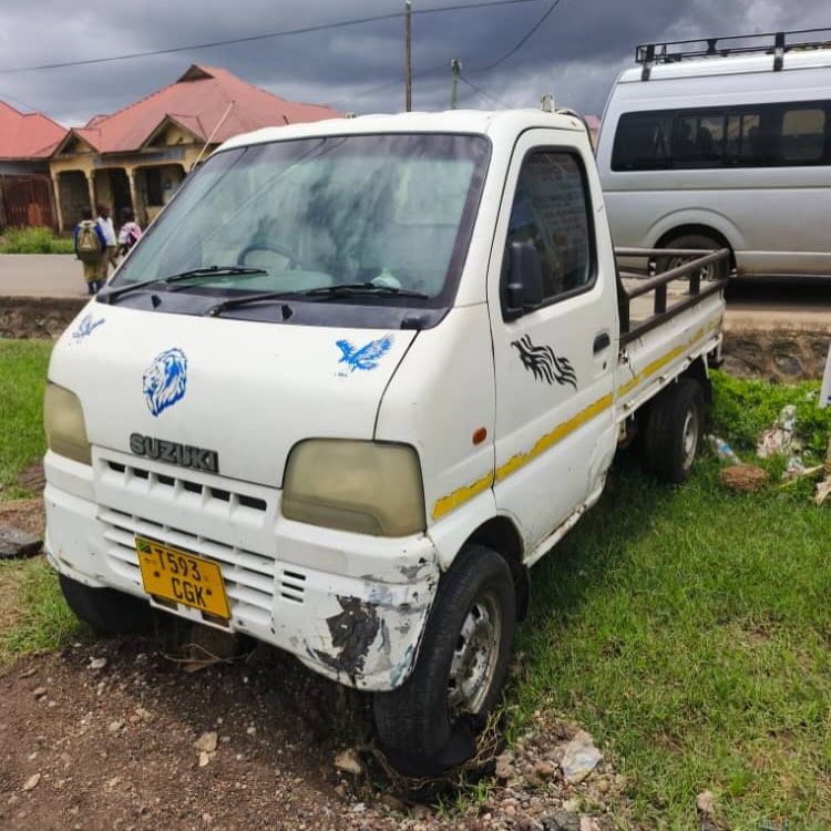 Price Of Suzuki Carry 2005 for Sale in Tanzania