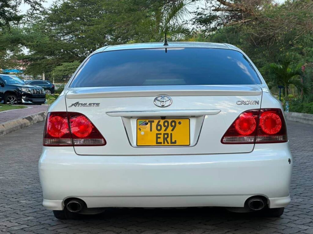 Price Of Toyota Crown 2006 for Sale in Tanzania
