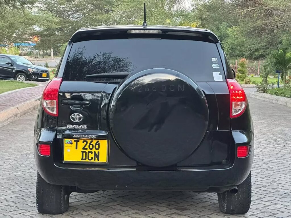 Toyota Rav4 2008 Inauzwa Dar es Salaam Tanzania