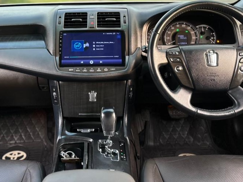 Buy Toyota Crown 2009 for Sale in Dar es Salaam