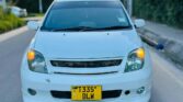 Magari Sokoni Toyota IST ya Bei Poa 2005