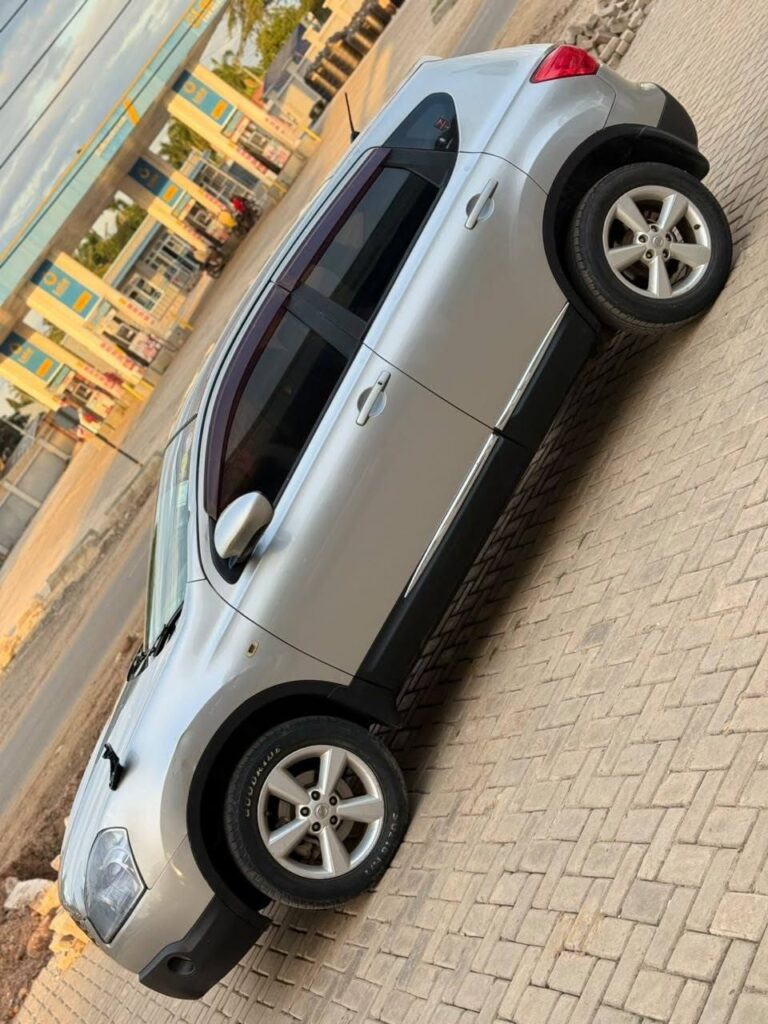 Nissan Dualis bei poa sokoni Dar es Salaam Tanzania