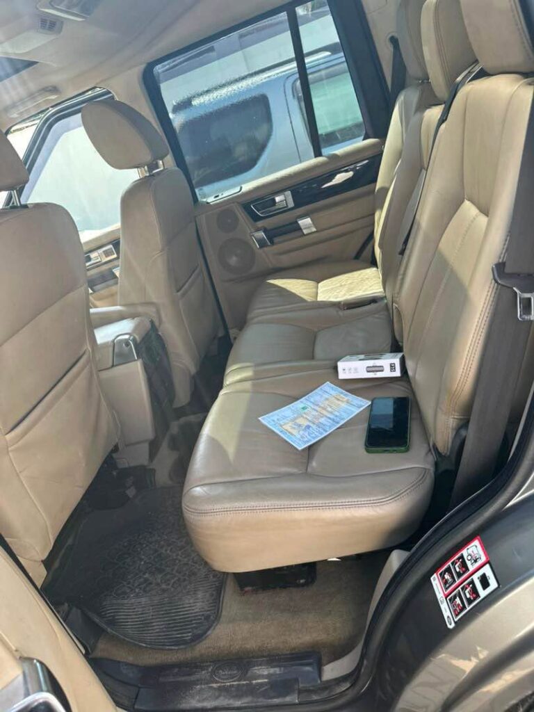 Land Rover Discovery 4 2008 for Sale in Dar es Salaam