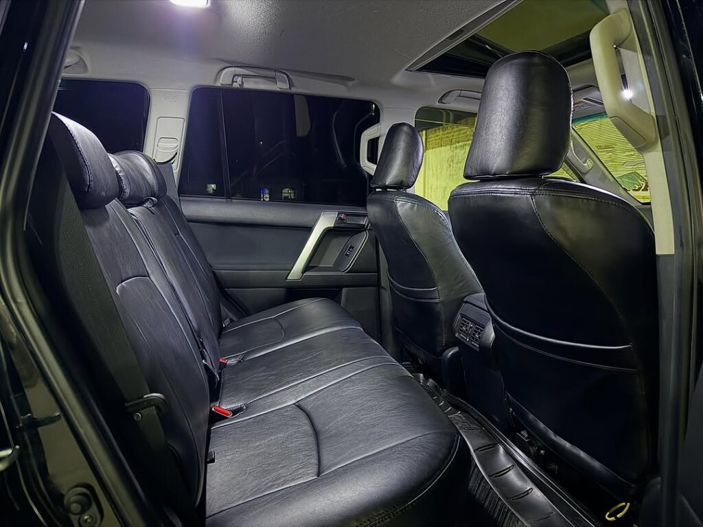 Toyota Land Cruiser Prado 2020 Inauzwa Dar es Salaam Tanzania