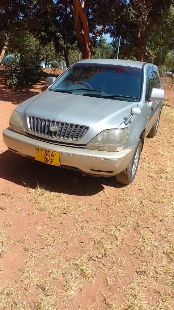 Magari Used Toyota Harrier 1999 Mbeya Tanzania