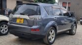 Magari Outlander 2008 lipo Dar es Salaam