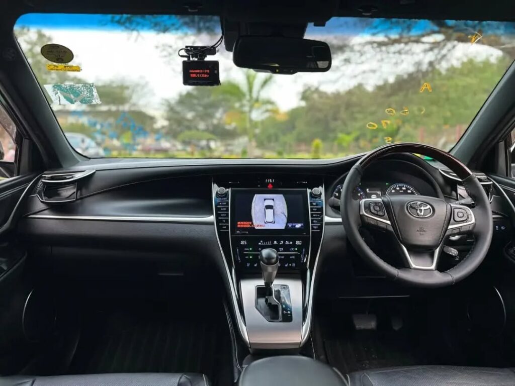 Magari Sokoni Toyota Harrier ya Bei Poa 2017