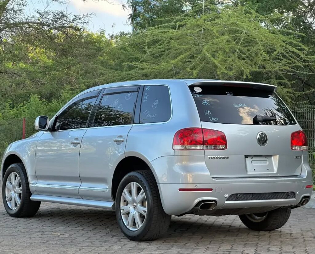 Magari Touareg 2007 lipo Dar es Salaam