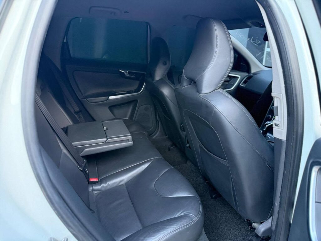 Price Volvo XC60 2015 for Sale in Dar es Salaam