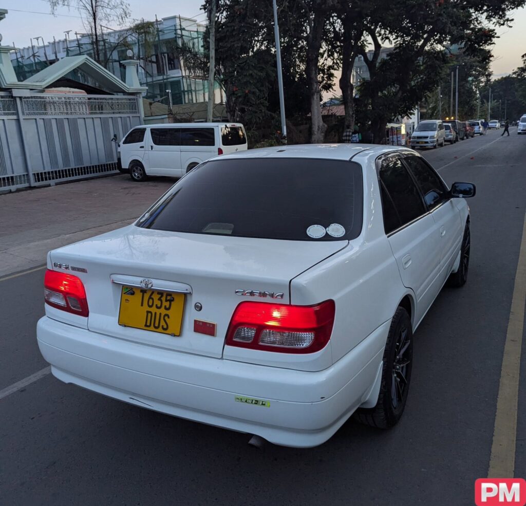 Magari Used Toyota Carina 1998 Dar es Salaam Tanzania