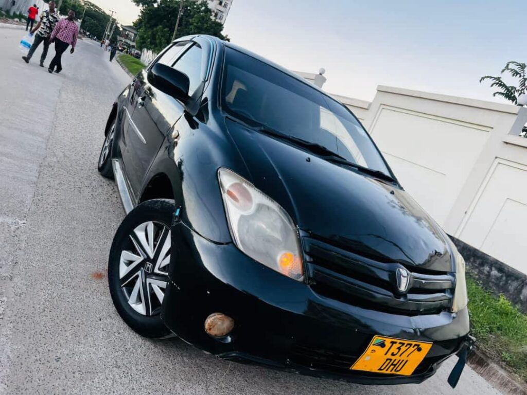Price Of Toyota IST 2005 for Sale in Tanzania