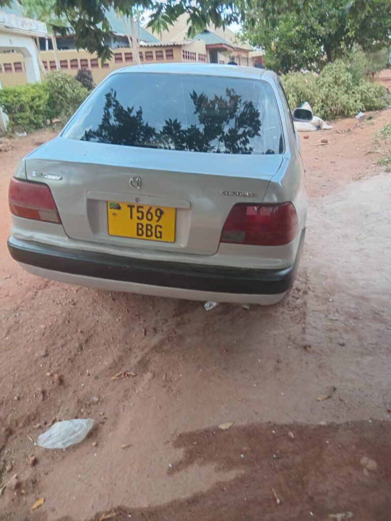 Magari Corolla 1998 lipo Morogoro