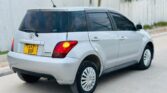 Toyota IST bei poa sokoni Dar es Salaam Tanzania