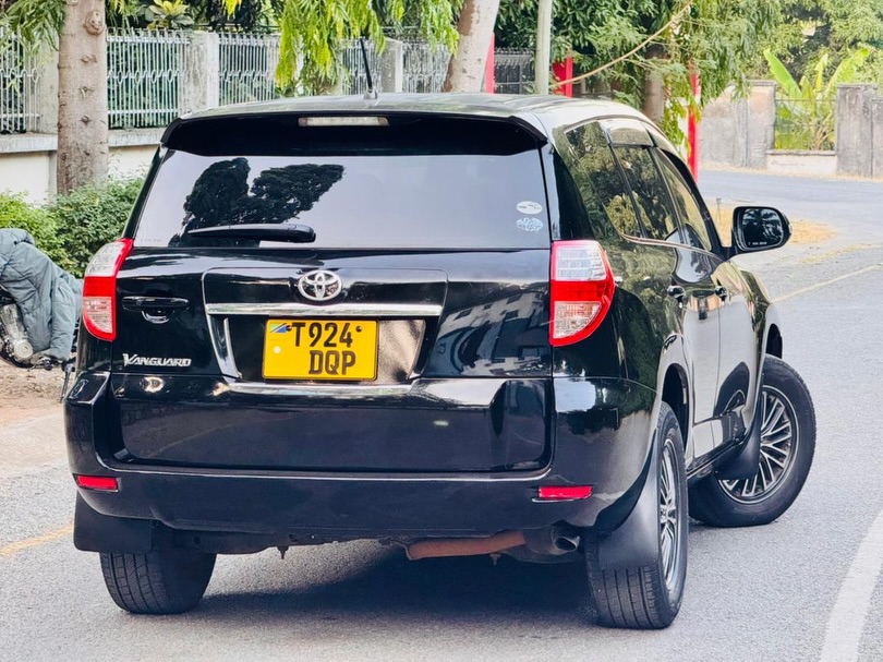 Toyota Vanguard 2009 Inauzwa Mwanza Tanzania