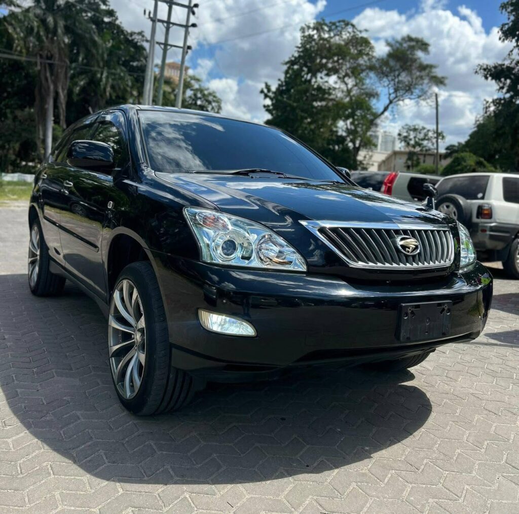 Magari Harrier 2007 lipo Dar es Salaam