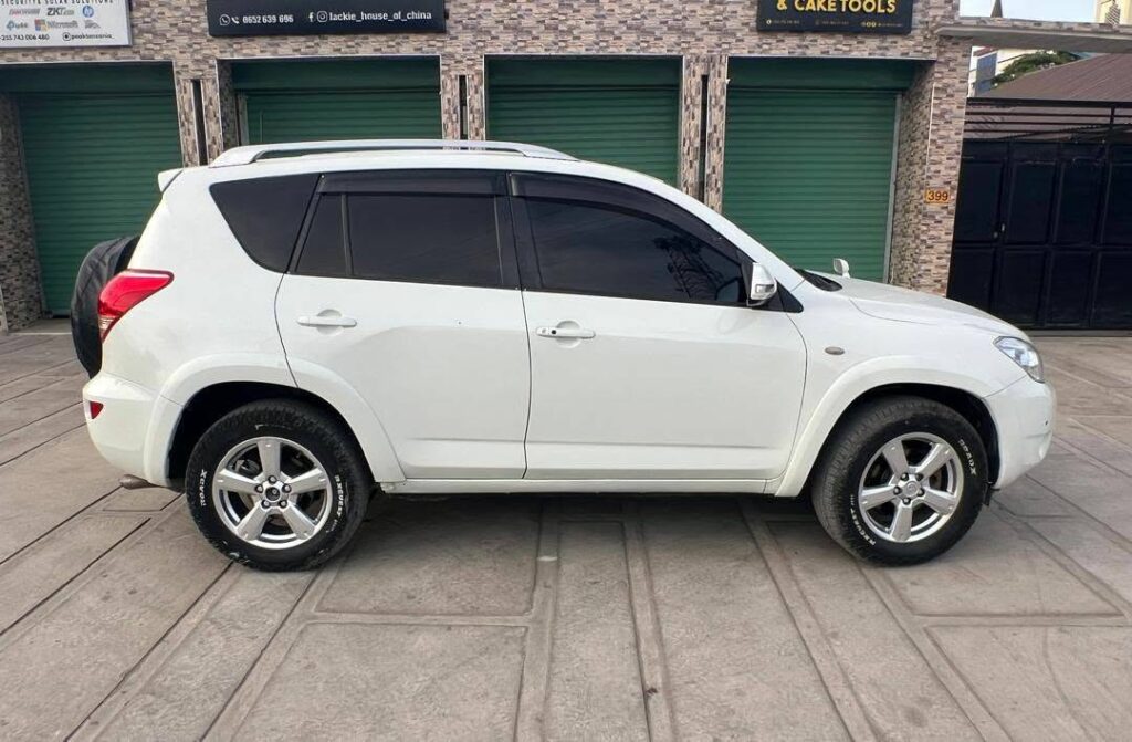 Magari Used Toyota Rav4 2007 Dar es Salaam Tanzania