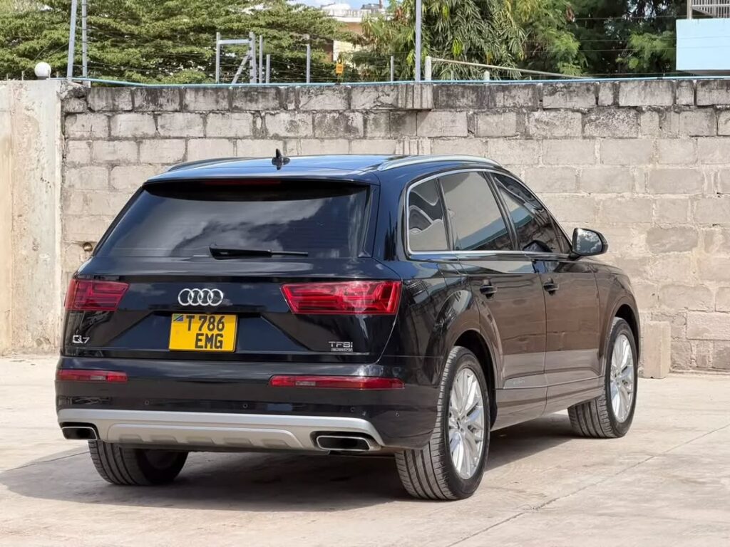 Buy Audi Q7 2017 for Sale in Dar es Salaam