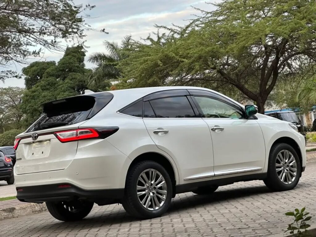 Bei ya Toyota Harrier 2017 Sokoni Dar es Salaam Tanzania